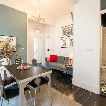 Διαμέρισμα Boutique With Balcony In Bairro Alto *