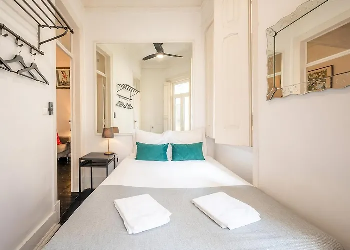 Boutique With Balcony In Bairro Alto * Lisboa