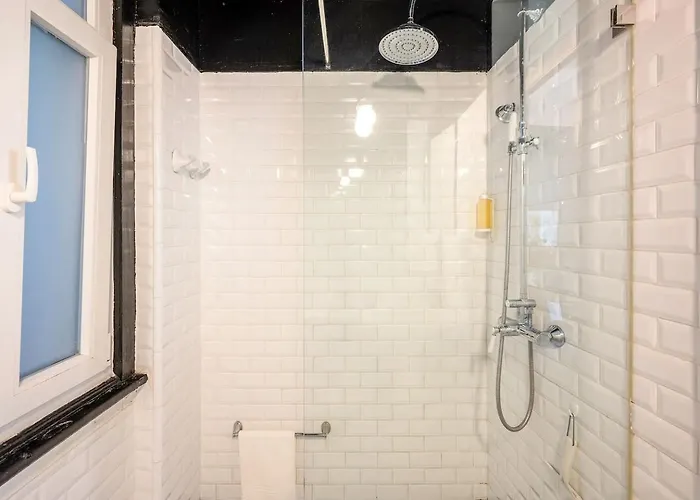 شقة Boutique With Balcony In Bairro Alto *